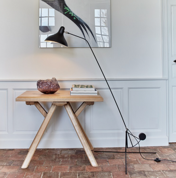 DCW editions Mantis BS1 lampa podłogowa kolor czarny