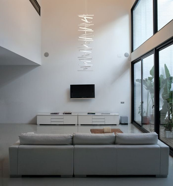 Lampa wewnętrzna, wisząca Vibia Rhythm Vertical 2141