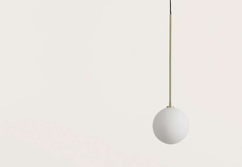 Lampa wewnętrzna, wisząca Aromas Ball, mosiądz