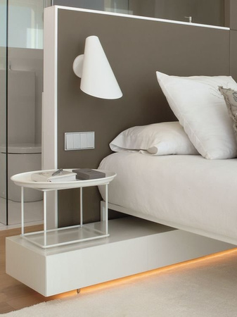 Lampa wewnętrzna, ścienna Vibia I.Cono 072037
