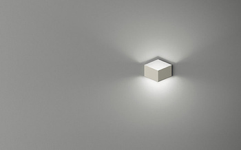 Lampa wewnętrzna, ścienna Vibia Fold Surface 4204