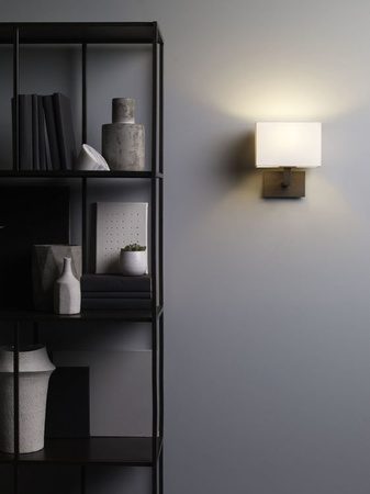 Lampa wewnętrzna, ścienna Astro Connaught