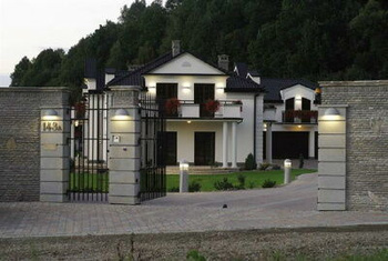 Lampa zewnętrzna, elewacyjna Halden 517