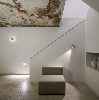 Lampa wewnętrzna, ścienna Vibia Dots 4660