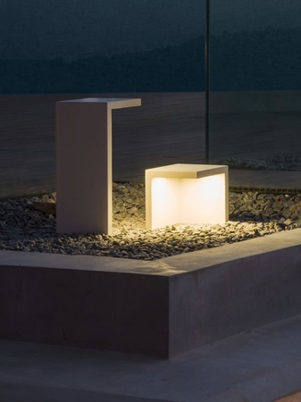 Lampa zewnętrzna, stojąca Vibia Empty 4135