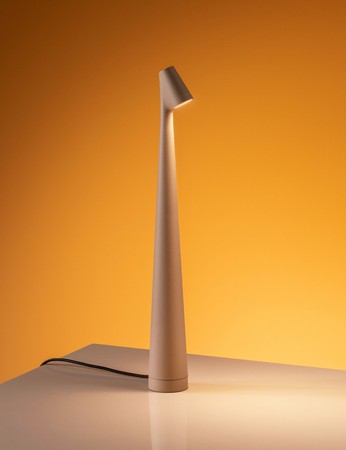 Lampa wewnętrzna, stojąca Vibia Africa 5585